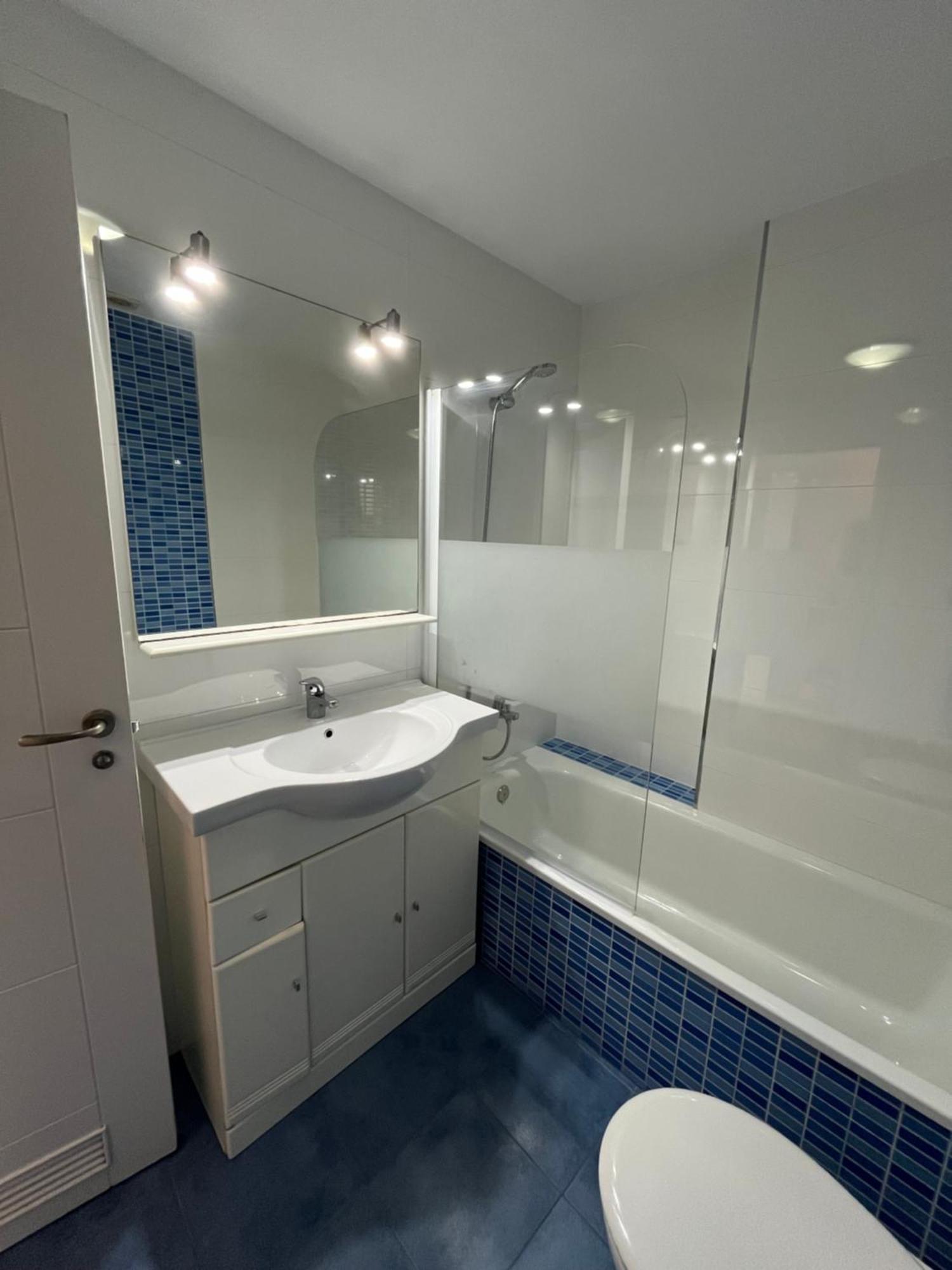 Estrella Playa Apartment Малага Екстериор снимка
