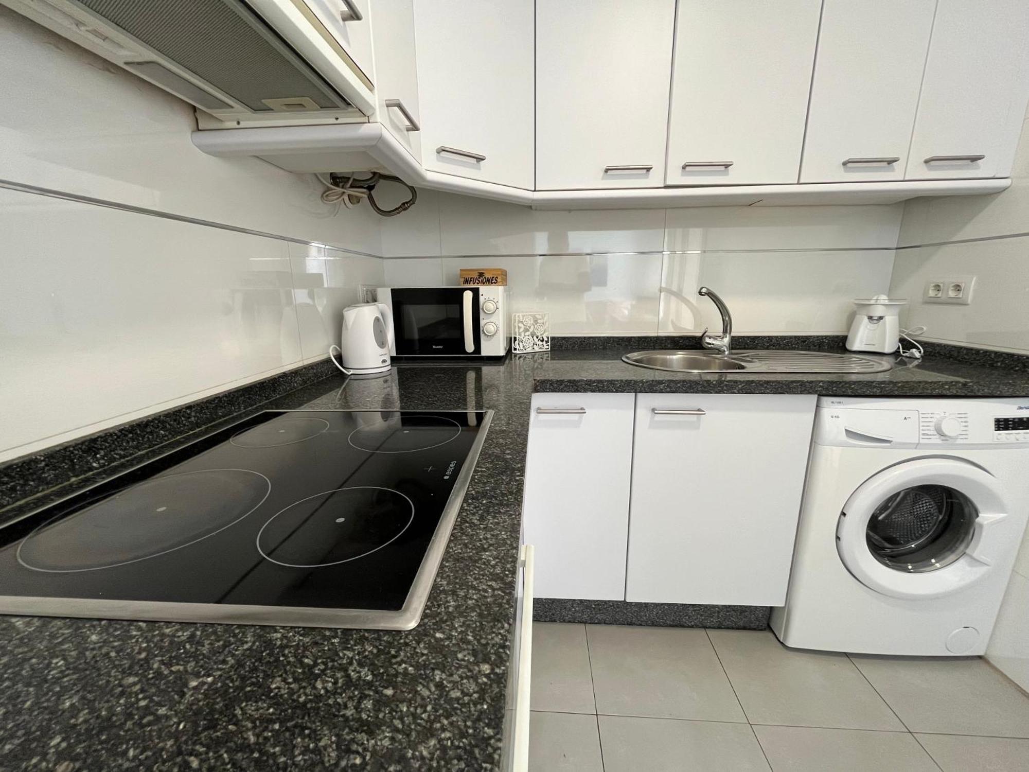 Estrella Playa Apartment Малага Екстериор снимка